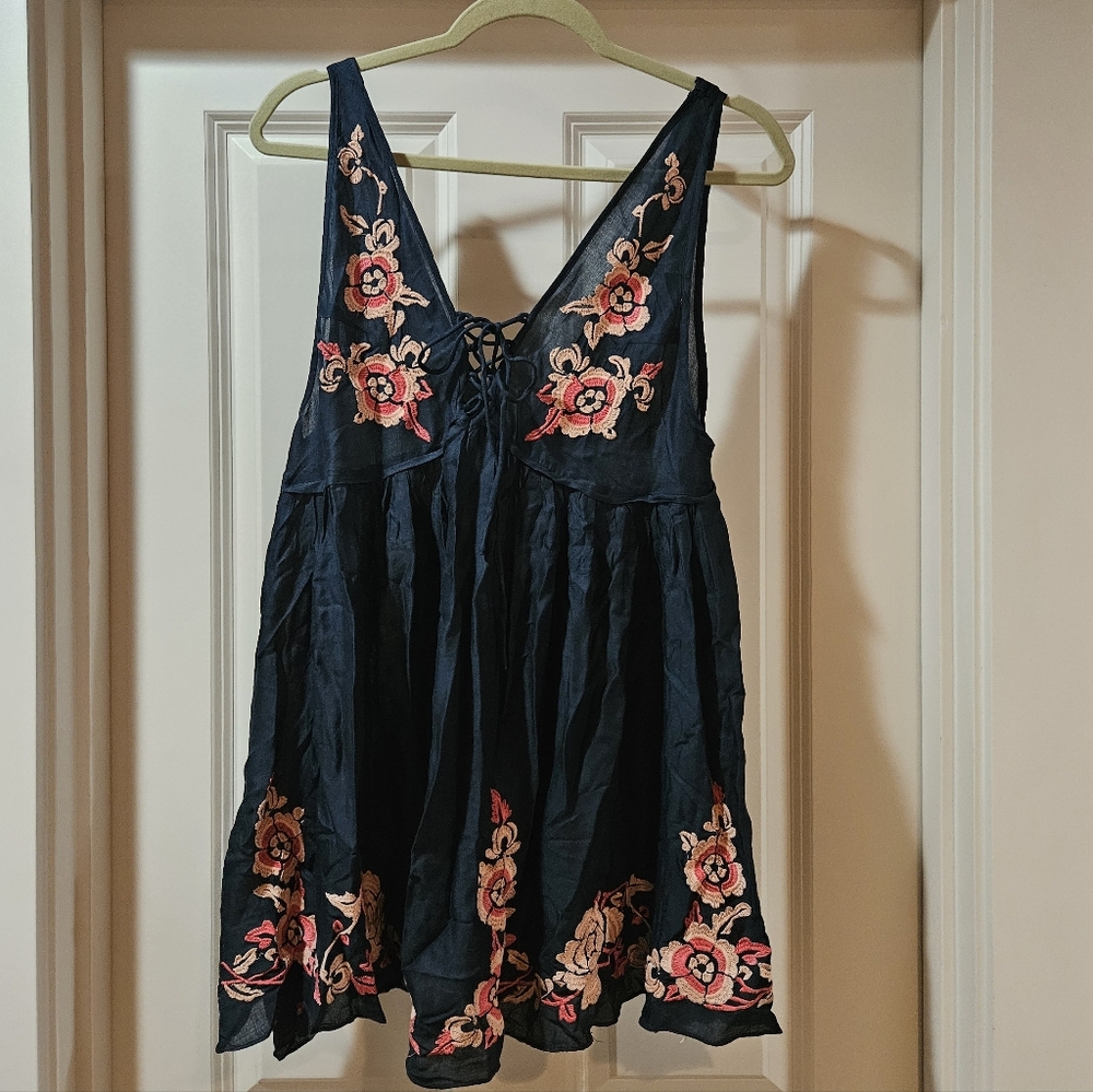 Free People Embroidered Aida Mini Slip Dress V Neck Sleeveless A Line S Navy NWT - Picture 14 of 15